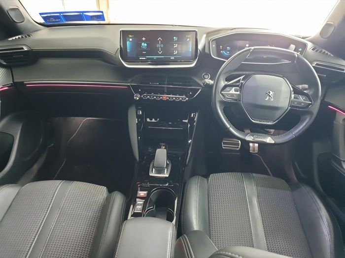 Peugeot 2008 2021