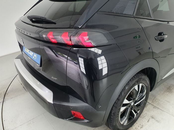 Peugeot 2008 2021