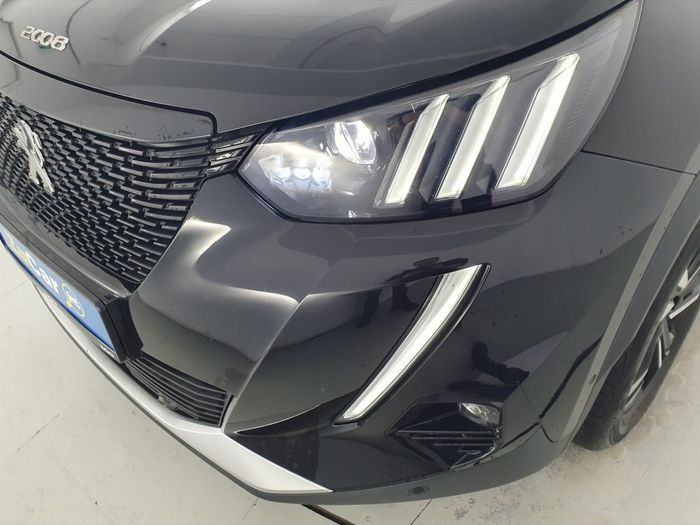 Peugeot 2008 2021