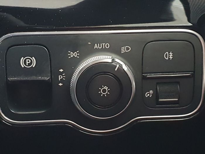 Mercedes-Benz CLA 2021
