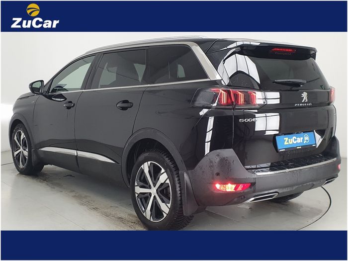 Peugeot 5008 2021