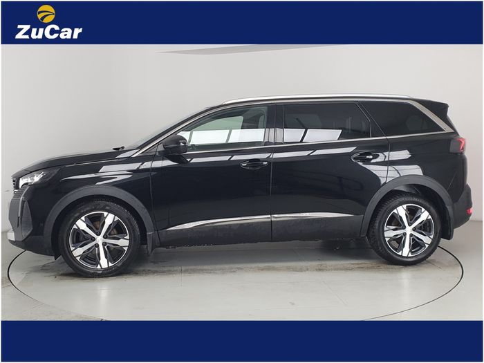 Peugeot 5008 2021