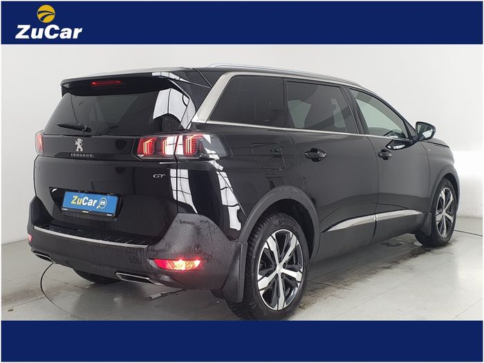 Peugeot 5008 2021