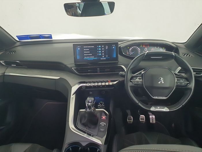 Peugeot 5008 2021