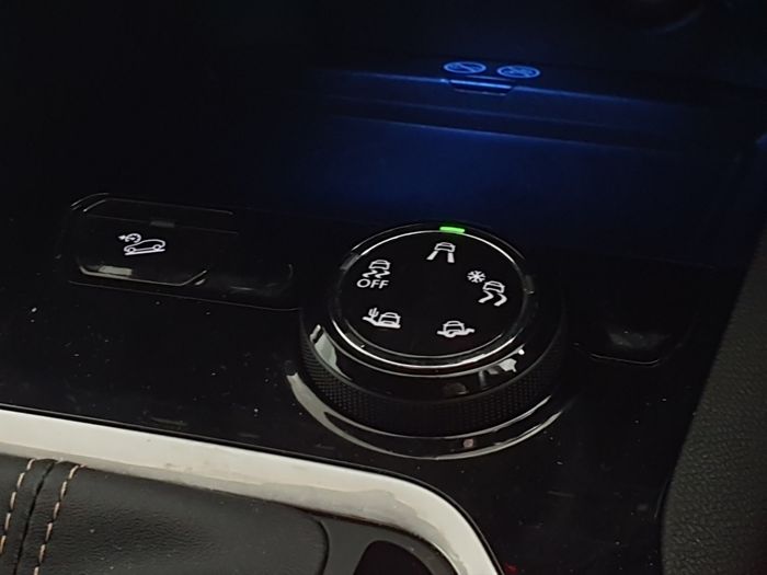 Peugeot 5008 2021