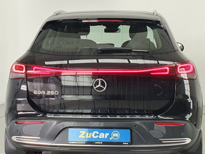 Mercedes-Benz EQA 2022