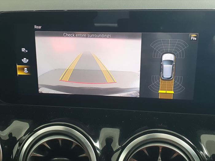 Mercedes-Benz EQA 2022