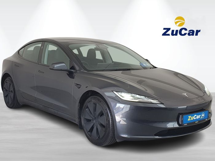 Tesla Model 3 2024