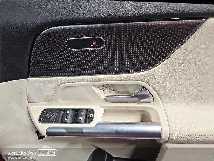 Mercedes-Benz GLA 2023