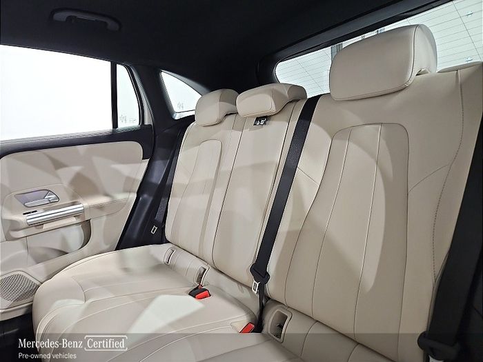Mercedes-Benz GLA 2024