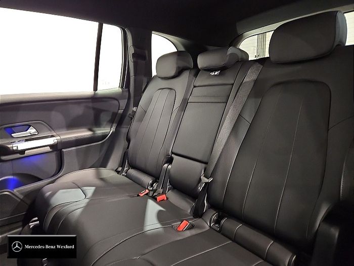 Mercedes-Benz GLB 2026