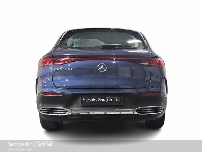 Mercedes-Benz EQE SUV 2025
