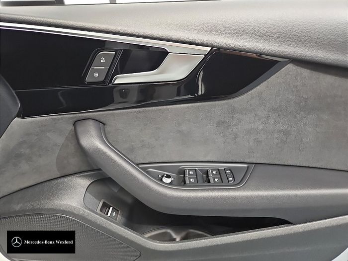 Audi A4 2023