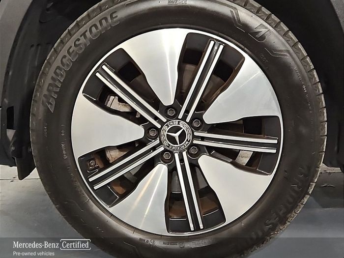 Mercedes-Benz EQB 2023