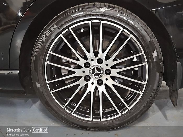 Mercedes-Benz C-Class 2024