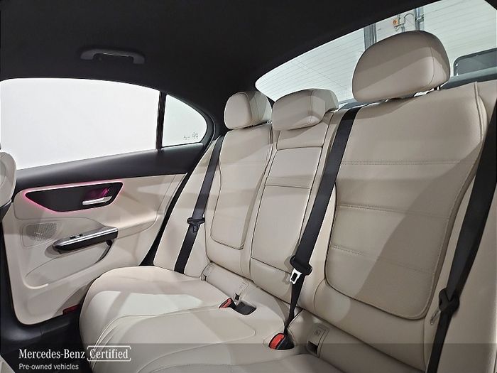 Mercedes-Benz C-Class 2024