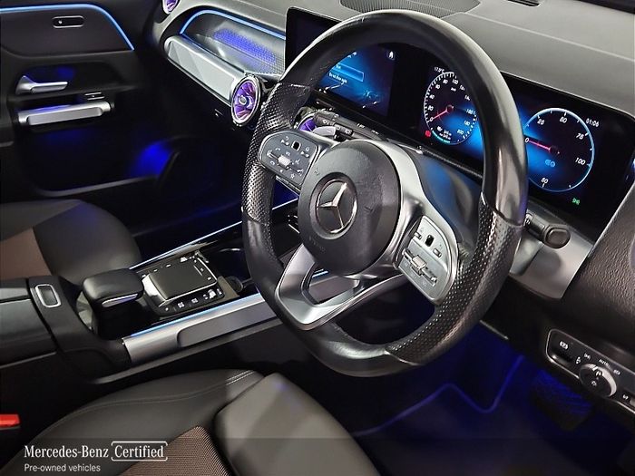 Mercedes-Benz EQB 2023
