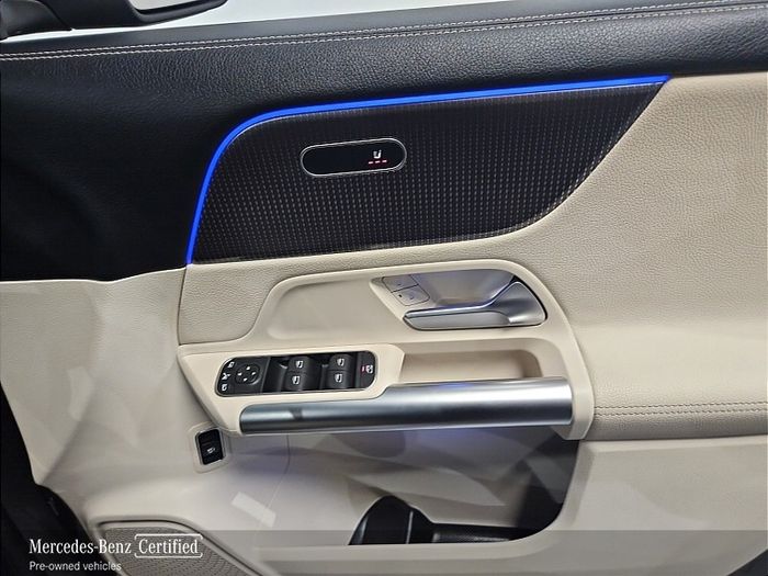 Mercedes-Benz EQA 2024