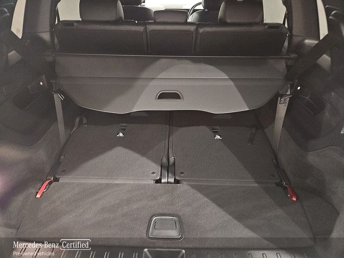Mercedes-Benz GLB 2023