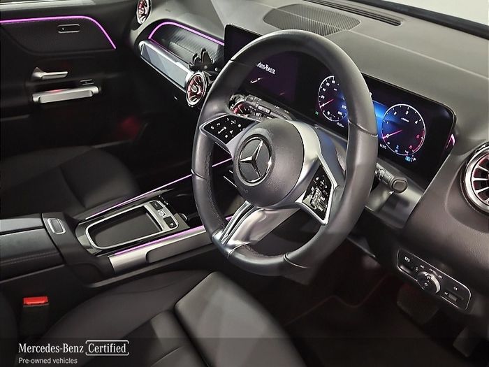 Mercedes-Benz GLB 2023
