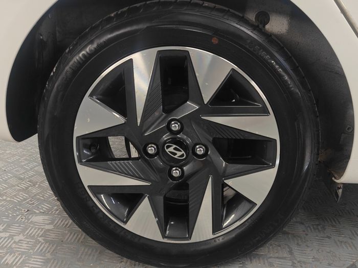 Hyundai i10 2023