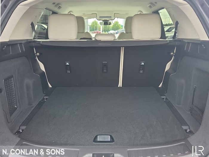 Land Rover Discovery Sport 2025