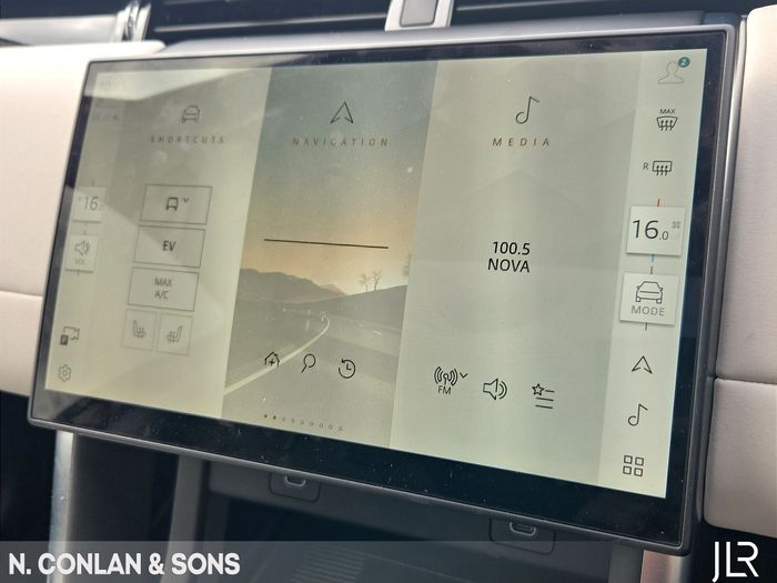 Land Rover Discovery Sport 2025