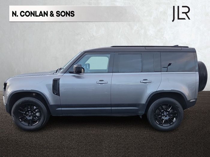 Land Rover Defender 2022