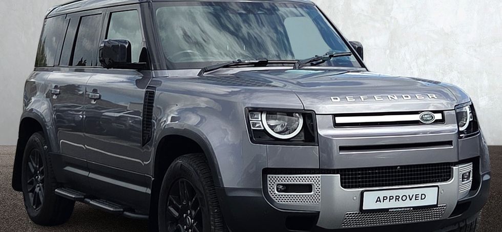 Land Rover Defender 2022