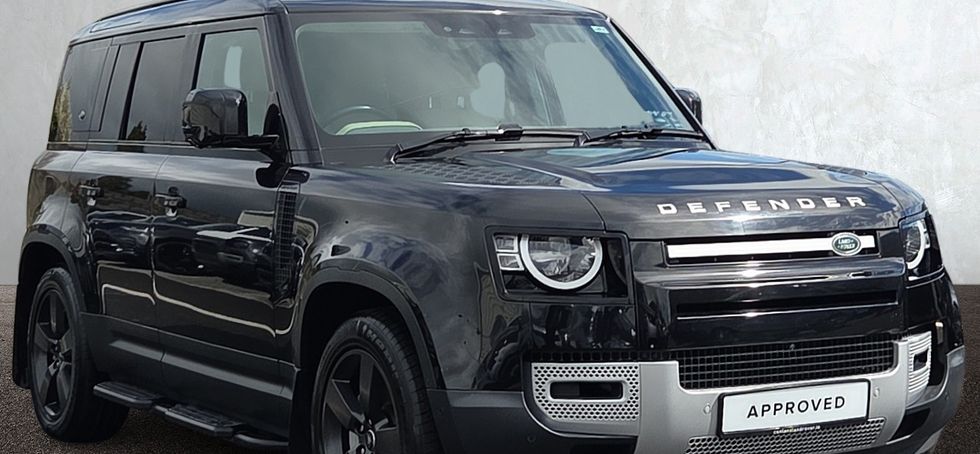 Land Rover Defender 2024