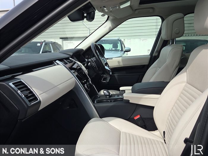 Land Rover Discovery 2022