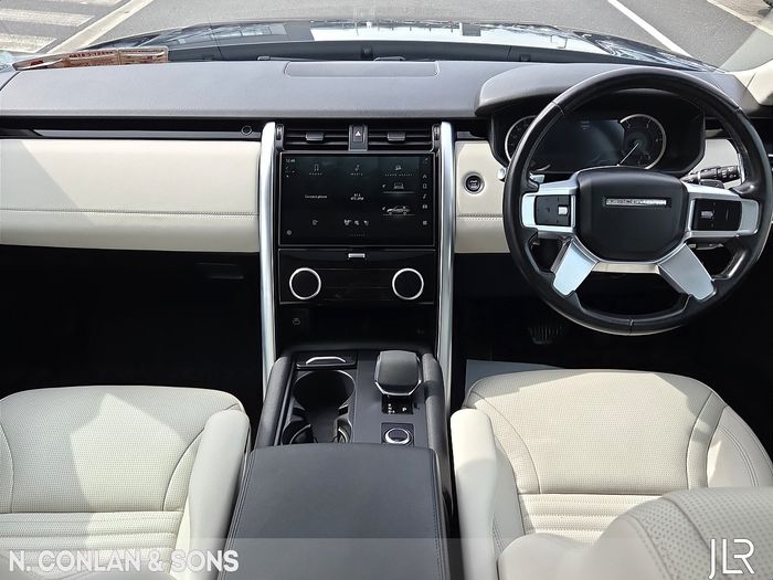 Land Rover Discovery 2022