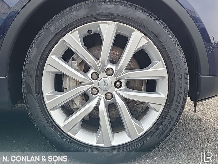 Land Rover Discovery 2022