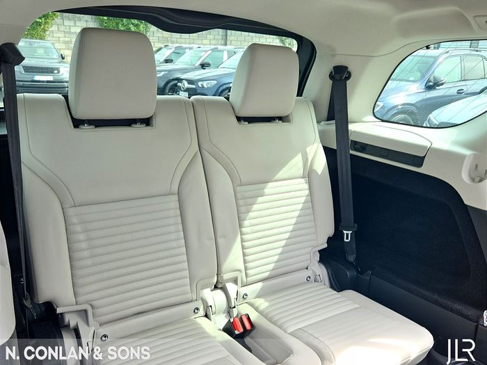 Land Rover Discovery 2022