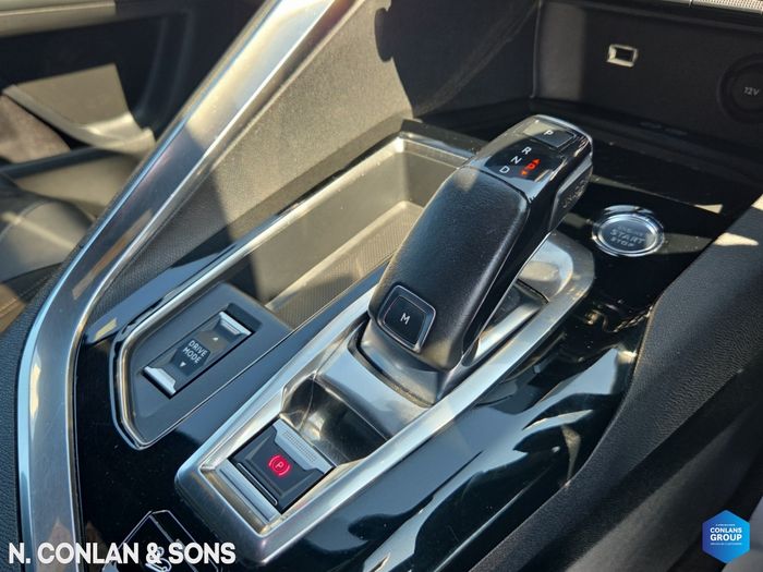 Peugeot 5008 2021