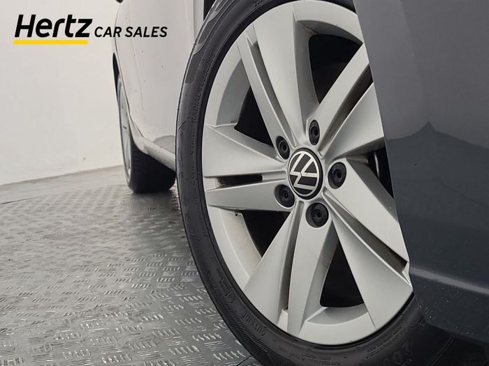 Volkswagen Golf 2024
