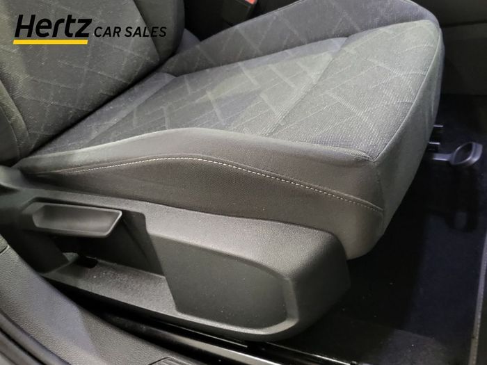 Volkswagen Golf 2024