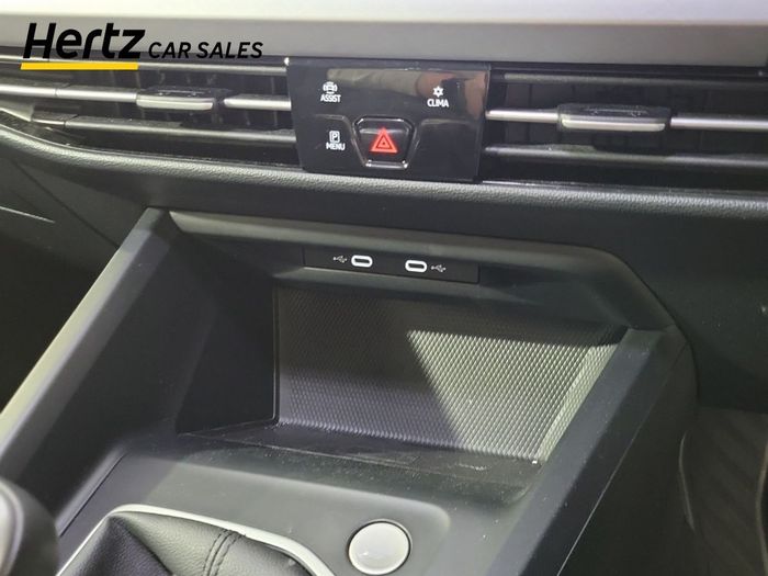 Volkswagen Golf 2024
