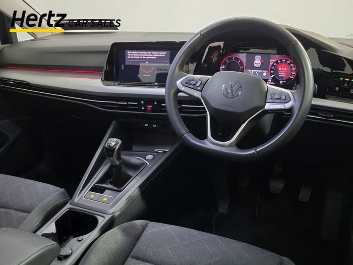 Volkswagen Golf 2024