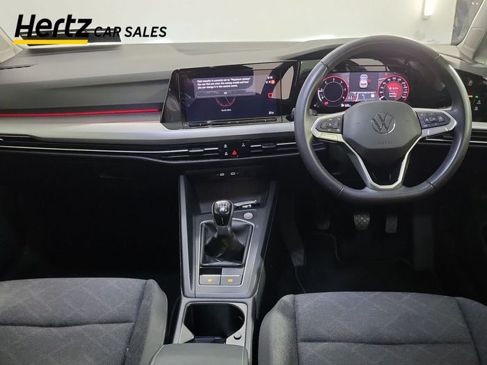 Volkswagen Golf 2024