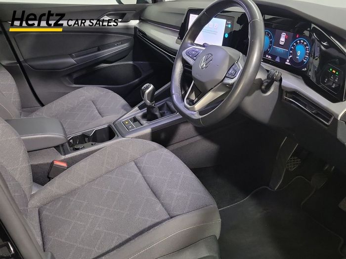 Volkswagen Golf 2024