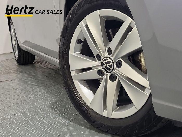 Volkswagen Golf 2024