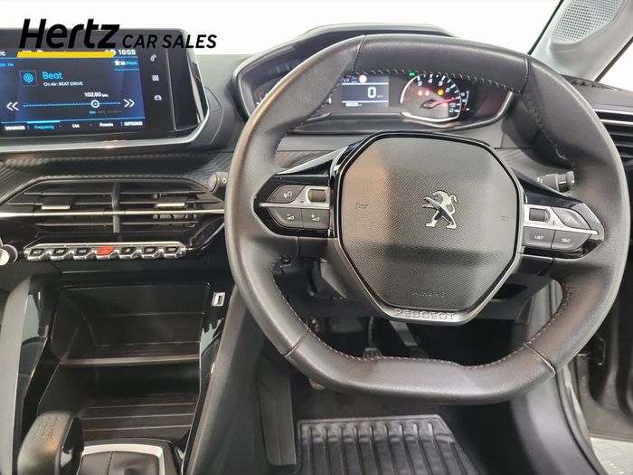 Peugeot 208 2023