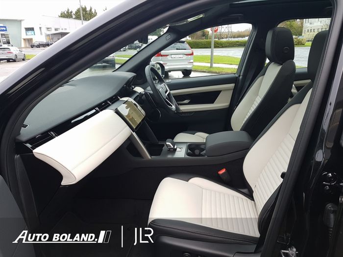Land Rover Discovery Sport 2026