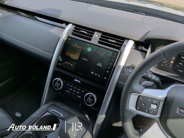 Land Rover Discovery 2025