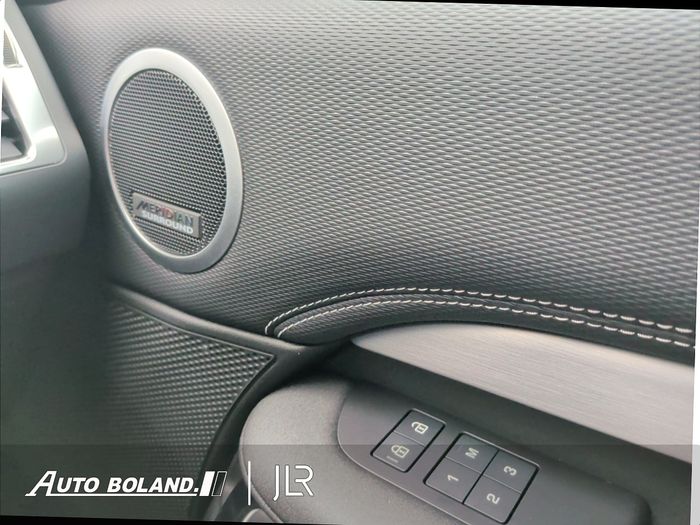Land Rover Discovery 2026