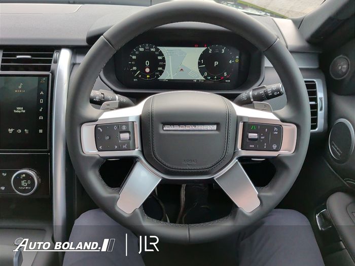 Land Rover Discovery 2026