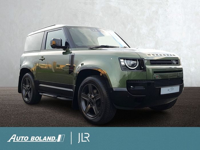 Land Rover Defender 2026