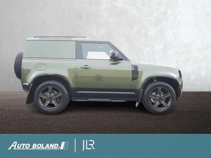 Land Rover Defender 2026