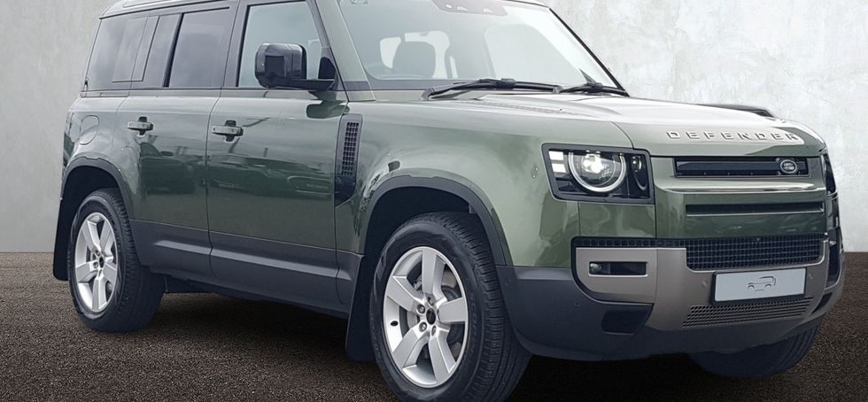 Land Rover Defender 2026